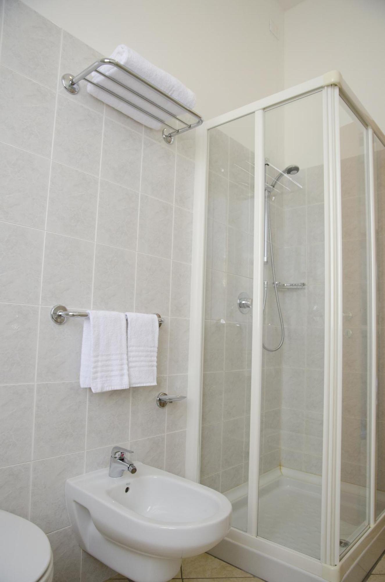 ホテル Casa Per Ferie Il Pioppo マリーナ・ディ・マッサ 部屋 写真